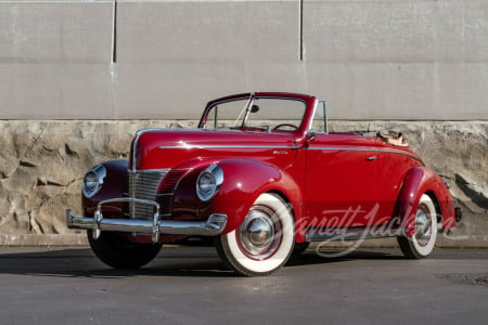 1940 FORD DELUXE CONVERTIBLE