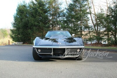 1968 CHEVROLET CORVETTE CONVERTIBLE - 2