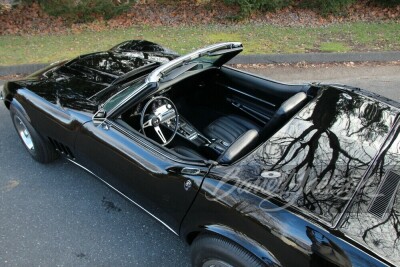 1968 CHEVROLET CORVETTE CONVERTIBLE - 3