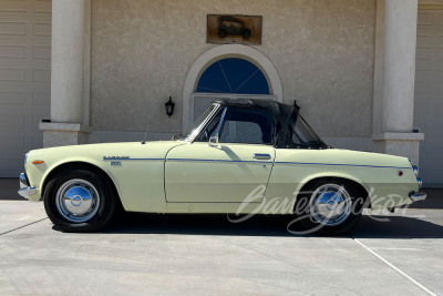 1969 DATSUN 1600 CONVERTIBLE - 12