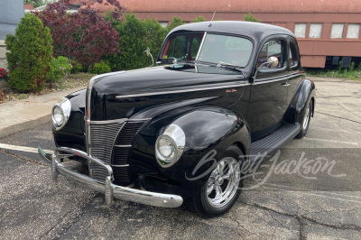 1940 FORD CUSTOM COUPE