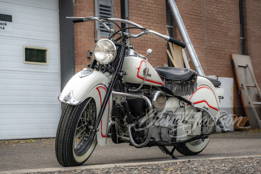 1946 INDIAN CHIEF MOTORCYCLE