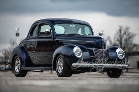 1940 FORD CUSTOM DELUXE COUPE