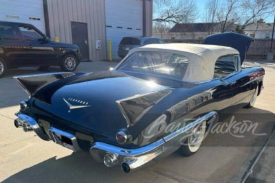 1957 CADILLAC ELDORADO BIARRITZ CONVERTIBLE - 8