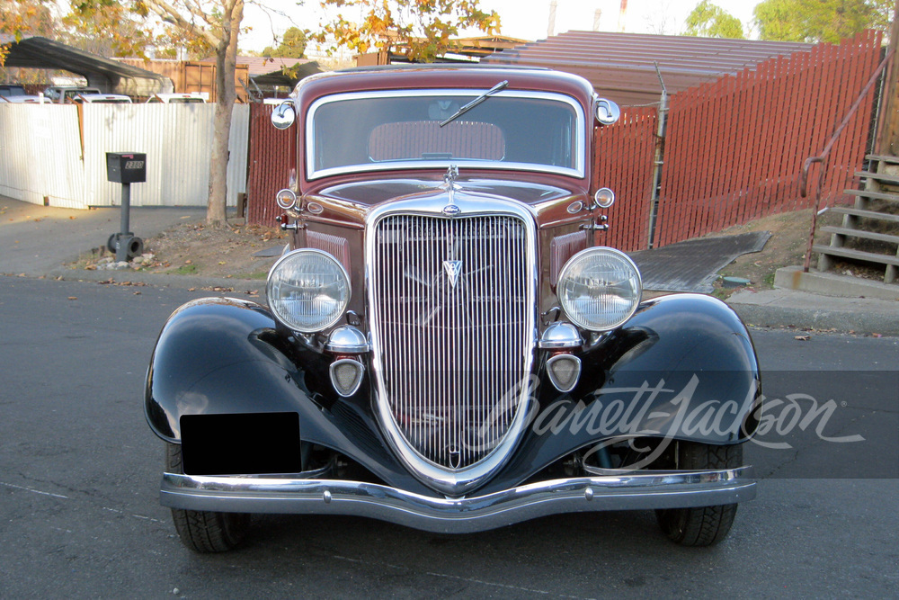 1934 FORD MODEL 40 CUSTOM SEDAN