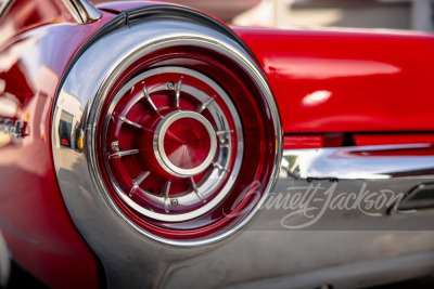 1963 FORD THUNDERBIRD CONVERTIBLE - 19