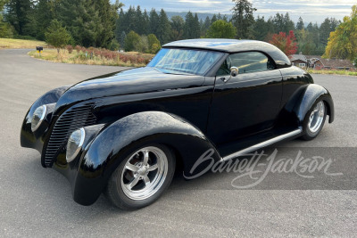 1939 FORD CUSTOM ROADSTER - 11