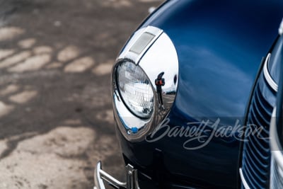 1940 FORD CUSTOM DELUXE COUPE - 23