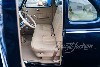 1940 FORD CUSTOM DELUXE COUPE - 30