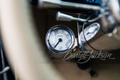 1940 FORD CUSTOM DELUXE COUPE - 39