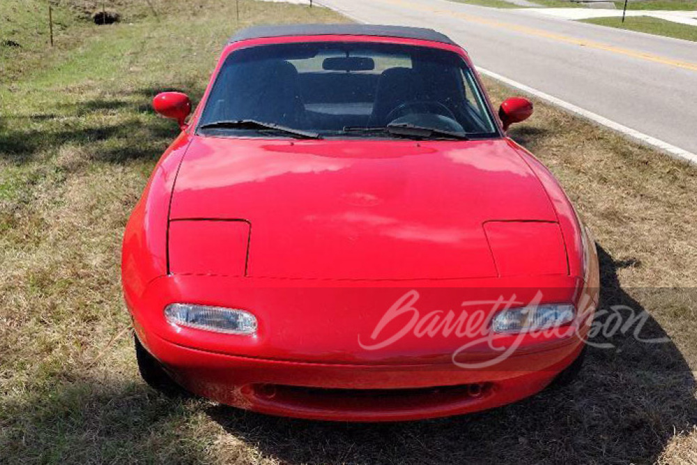 Lot 34 1990 MAZDA MIATA MX5 ROADSTER | Barrett-Jackson