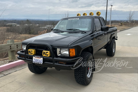 1985 TOYOTA SR5 "BACK TO THE FUTURE" TRIBUTE PICKUP