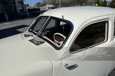 1937 CORD WESTCHESTER - 21