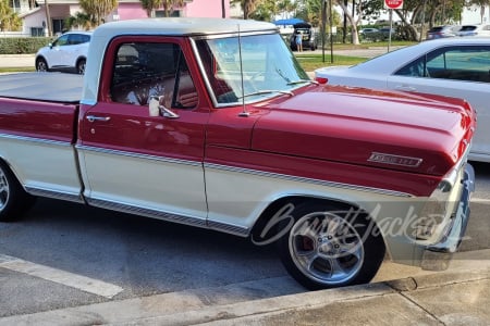 1967 FORD F-100 CUSTOM PICKUP