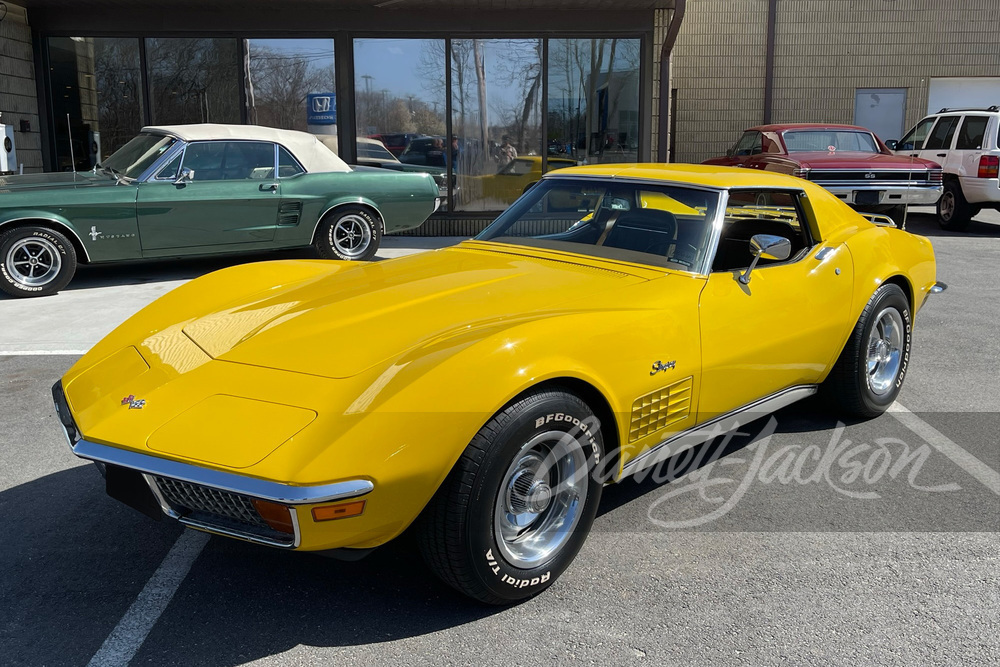 1972 CHEVROLET CORVETTE T-TOP COUPE