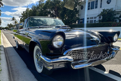 1957 FORD THUNDERBIRD CONVERTIBLE - 30