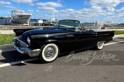 1957 FORD THUNDERBIRD CONVERTIBLE - 32