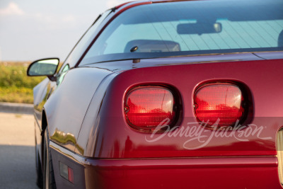 1993 CHEVROLET CORVETTE 40TH ANNIVERSARY COUPE - 16