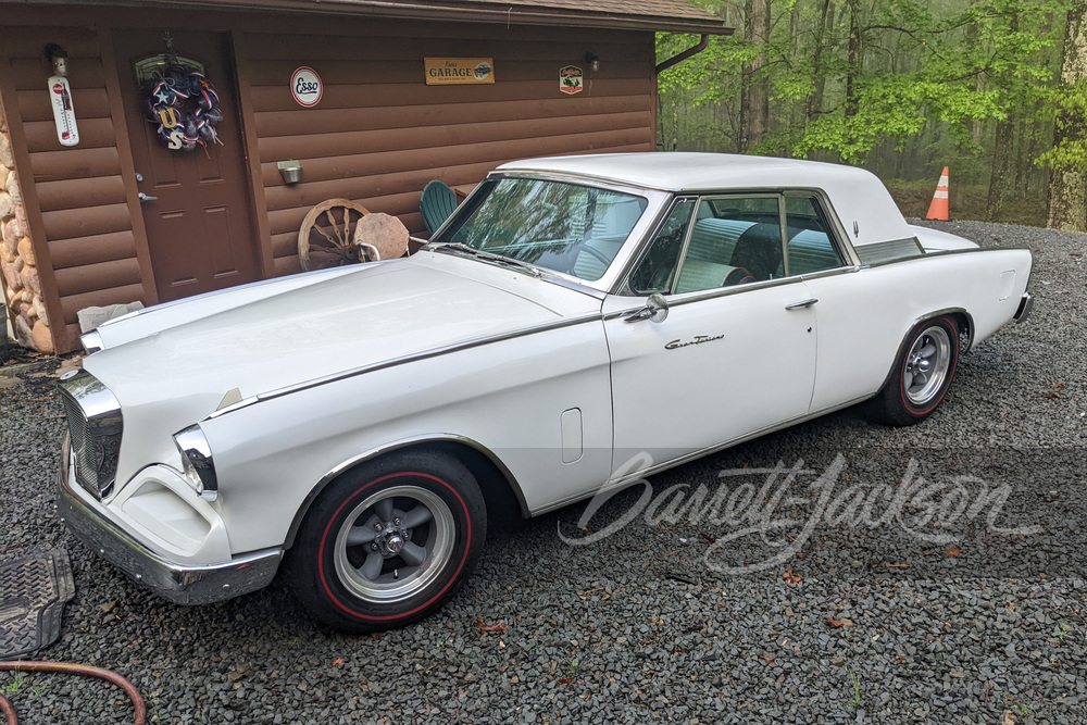 1962 STUDEBAKER GT HAWK