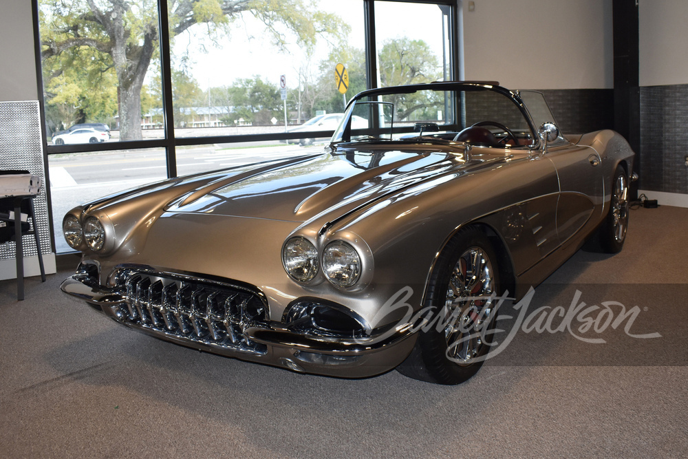 1961 CHEVROLET CORVETTE CUSTOM CONVERTIBLE