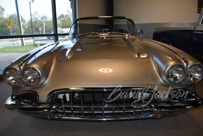 1961 CHEVROLET CORVETTE CUSTOM CONVERTIBLE - 14