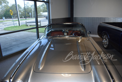 1961 CHEVROLET CORVETTE CUSTOM CONVERTIBLE - 18