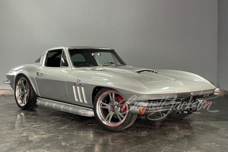 1963 CHEVROLET CORVETTE SPLIT-WINDOW CUSTOM COUPE