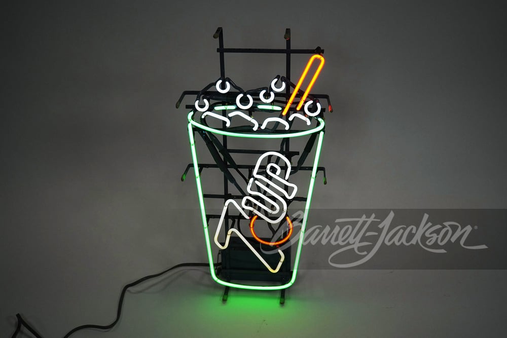 Lot 6278.9 NEWER 7UP SODA NEON SIGN | Barrett-Jackson