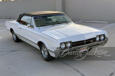 1966 OLDSMOBILE 442 CONVERTIBLE - 9