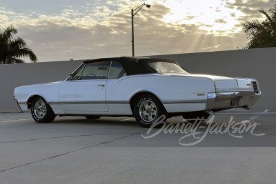 1966 OLDSMOBILE 442 CONVERTIBLE - 12