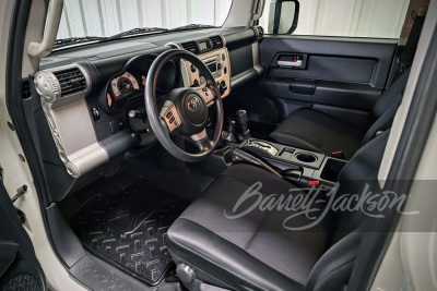 2014 TOYOTA FJ CRUISER - 7