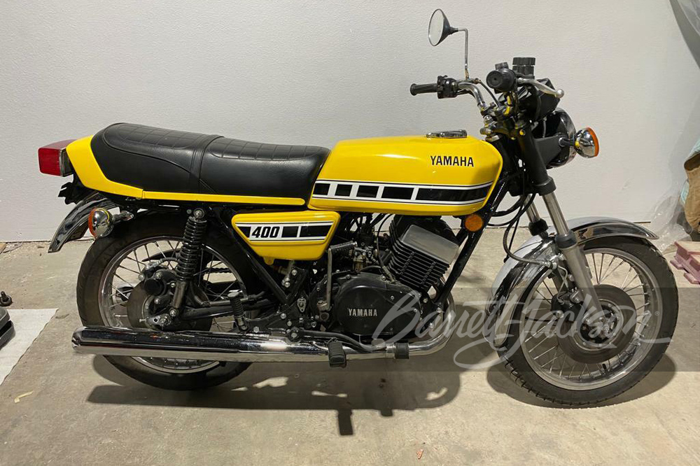 1976 YAMAHA RD400 MOTORCYCLE