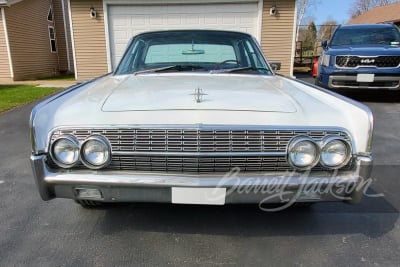 1962 LINCOLN CONTINENTAL - 25