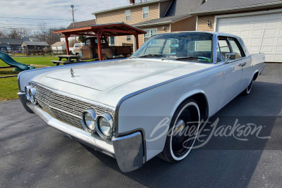 1962 LINCOLN CONTINENTAL - 26