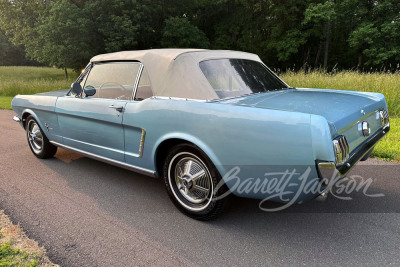 1965 FORD MUSTANG CONVERTIBLE - 2