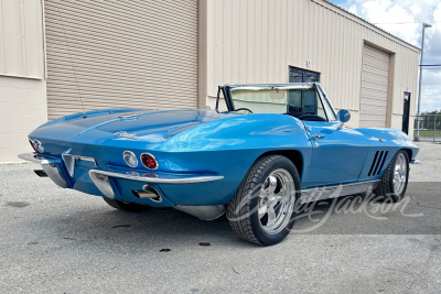 1965 CHEVROLET CORVETTE CONVERTIBLE - 2