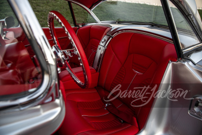 1961 CHEVROLET CORVETTE CUSTOM CONVERTIBLE - 29