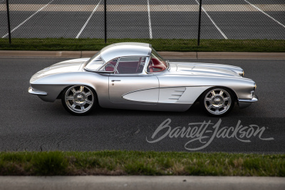 1961 CHEVROLET CORVETTE CUSTOM CONVERTIBLE - 67