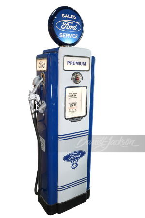 Stunning 1940s-50s FORD Wayne #70 dealership gas pump.