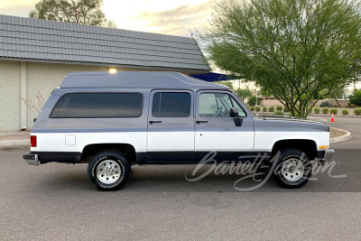 1989 CHEVROLET SUBURBAN CUSTOM SUV - 5