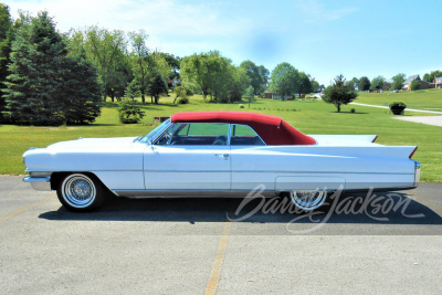 1963 CADILLAC SERIES 62 CONVERTIBLE - 9