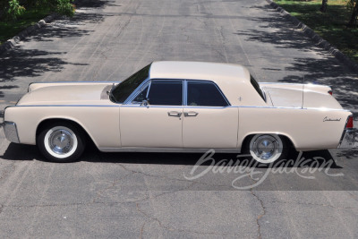 1962 LINCOLN CONTINENTAL - 9