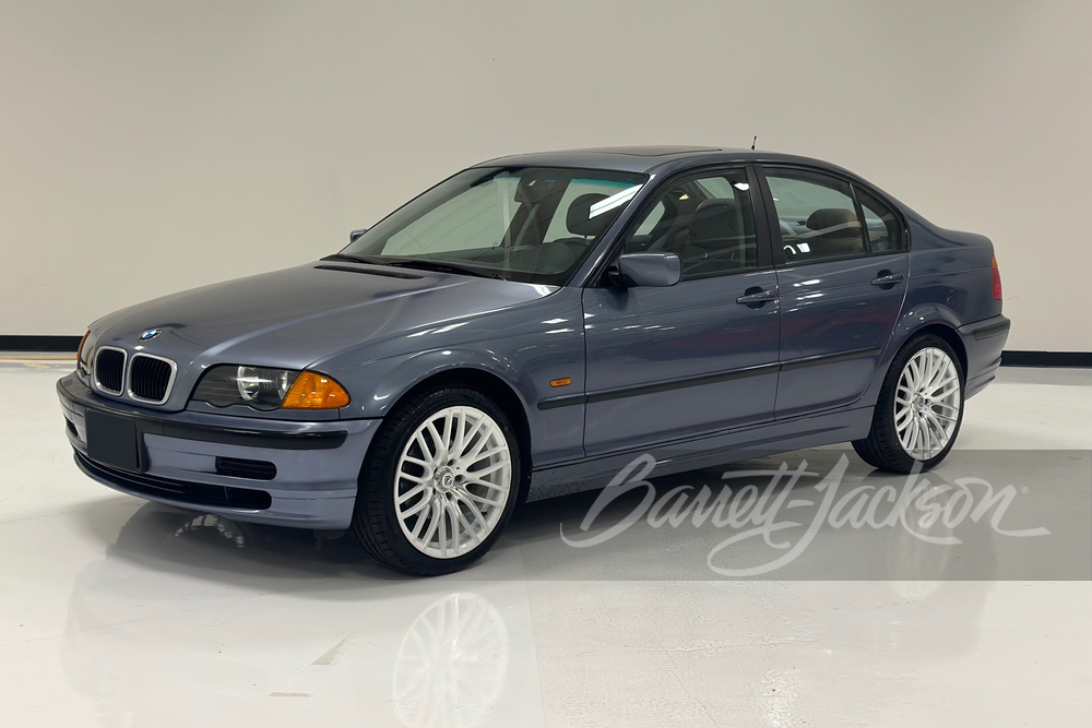 2000 BMW 323i