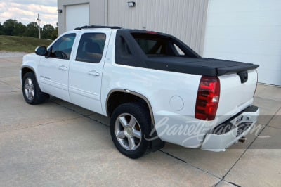 2011 CHEVROLET AVALANCHE - 11