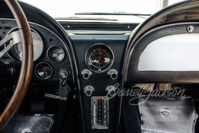 1966 CHEVROLET CORVETTE 327/300 - 31