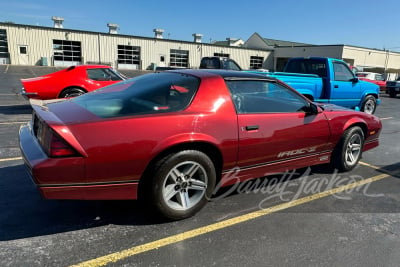 1987 CHEVROLET CAMARO IROC-Z - 2