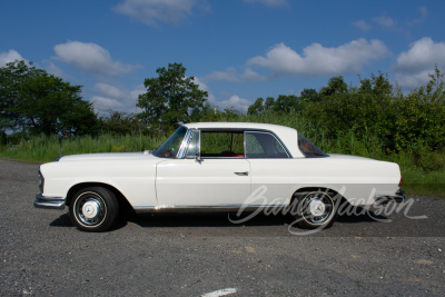 1965 MERCEDES-BENZ 220SEB - 5