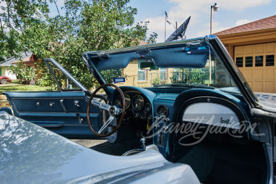 1967 CHEVROLET CORVETTE 427/400 CONVERTIBLE - 35