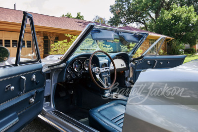 1967 CHEVROLET CORVETTE 427/400 CONVERTIBLE - 36