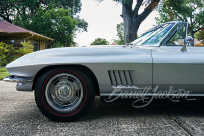 1967 CHEVROLET CORVETTE 427/400 CONVERTIBLE - 52